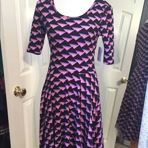 Lularoe Nicole Dress NWT size Med